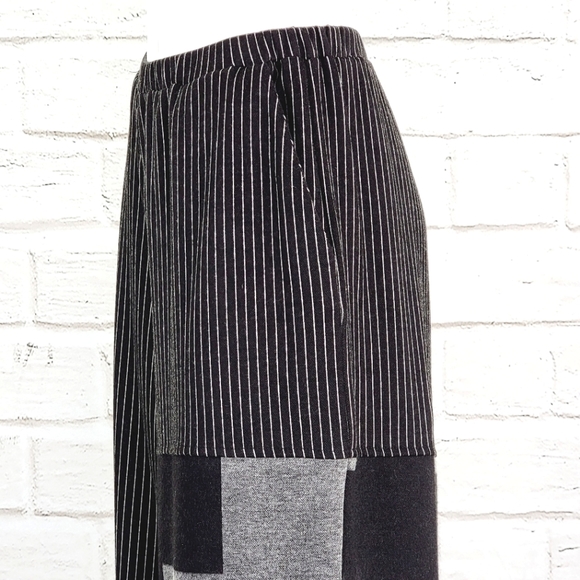 Designer Alembika Funky Blk/Wht Pinstripe Pant NWOT! Alembika Size:4 - Picture 8 of 12